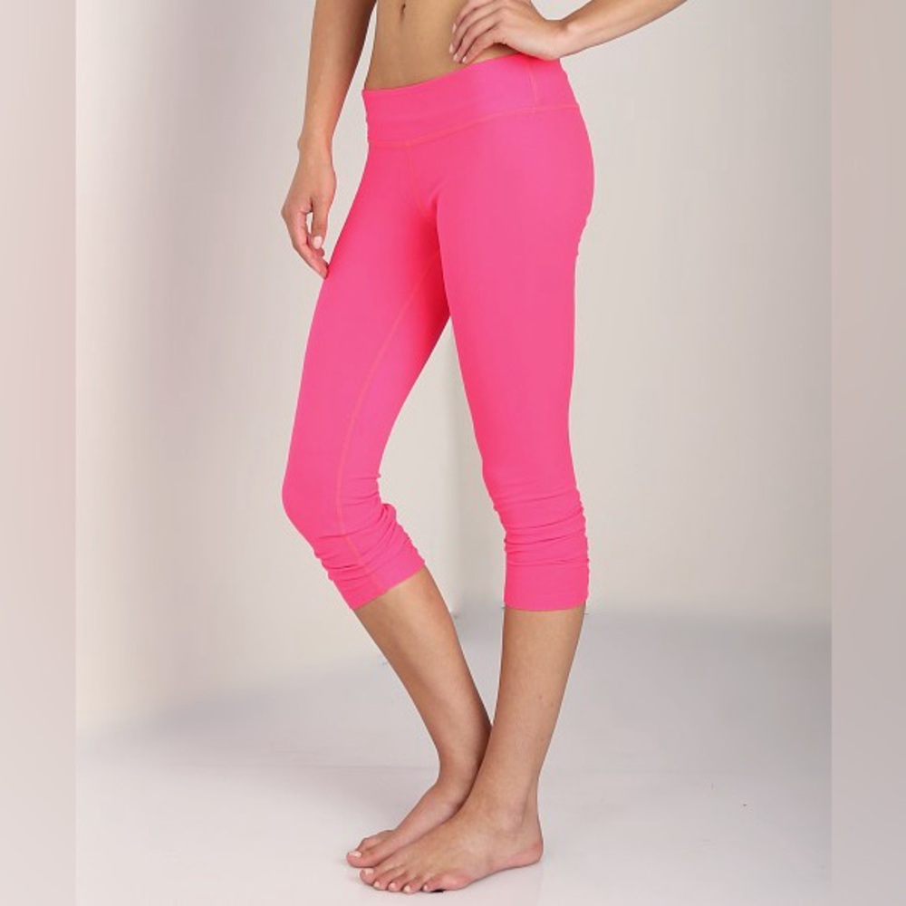 Beyond Yoga Pink High Rise Leggings Size Small Cropped Yoga Activewear